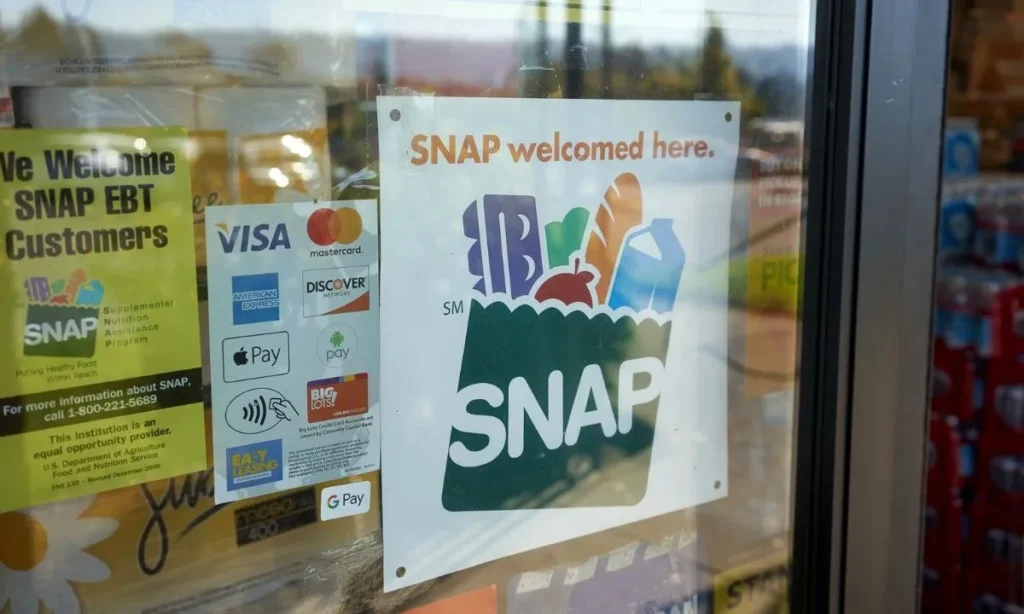 SNAP food help may stop in november 2025 as U.S. shutdown continues