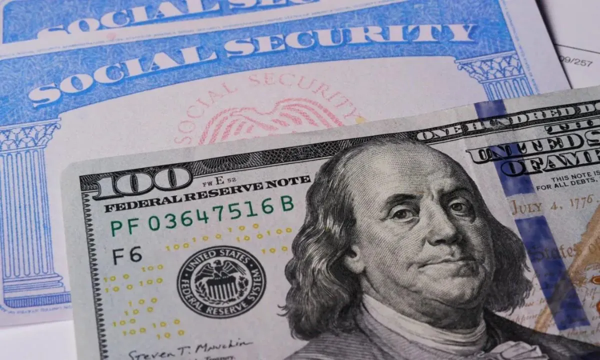 Social security paper checks end in 2025, here’s how to get paid safely